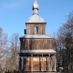 Дзвіниця церкви у Переяславському скансені