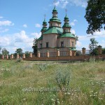 Храм змінився, деревій той самий, що й за Калнишевського...
