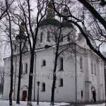 А от знімати Кирилівську церкву найкраще взимку