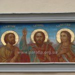 Святі віленські мученики: сучасний стінопис на вхідним порталом церкви
