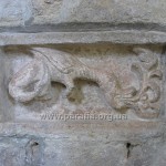 Дракончик із давньоруського собору вмонтований у стіну ренесансного храму. Ну дуже веселенька тваринка!