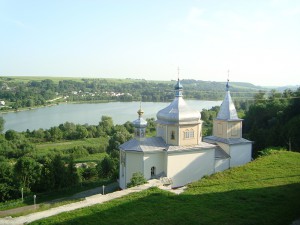 Вознесенська (замкова) церква, смт Вишніець